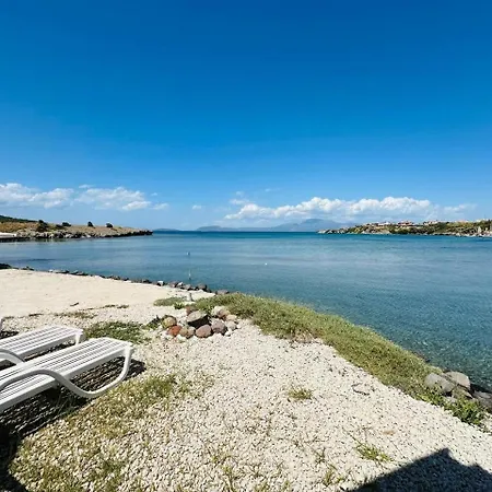 Denize Sifir-otantik Tas Ev Villa