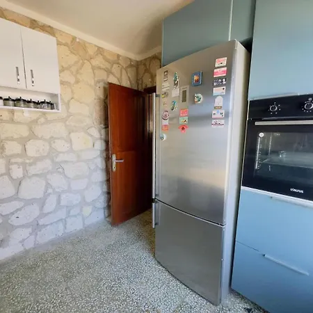 Villa Denize Sifir-otantik Tas Ev Çeşme